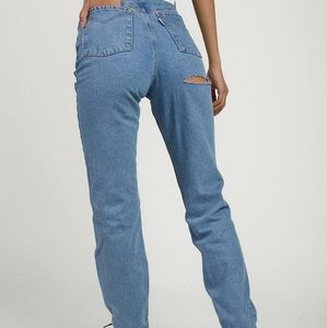 Ragged Priest butt cut mom jeans